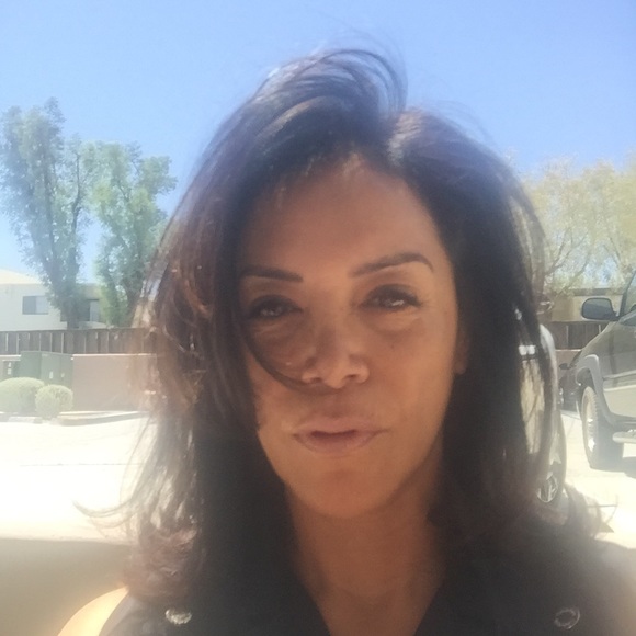 Meet your Posher, Cathy - Picture 1 of 1